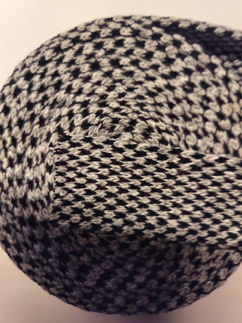 Grå-sort 2,2cm ternet tubestrik 1m